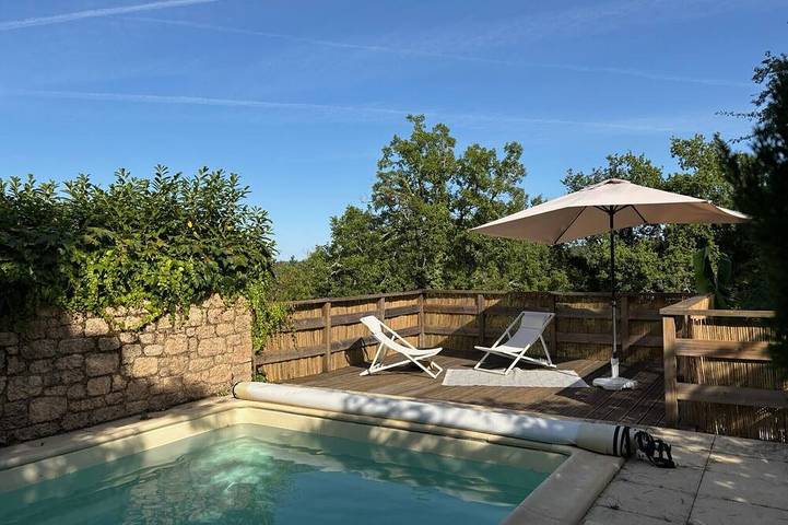 Ferienhaus für 6 Personen, mit Pool und Garten, mit Haustier