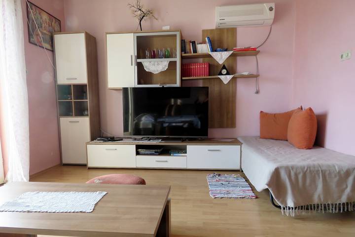 Ferienwohnung für 4 Personen, mit Pool und Balkon/Terrasse, mit Haustier in Barbat na Rabu