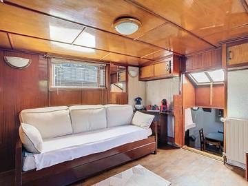 Bateau pour 3 personnes, avec vue et terrasse dans Seine-et-Marne