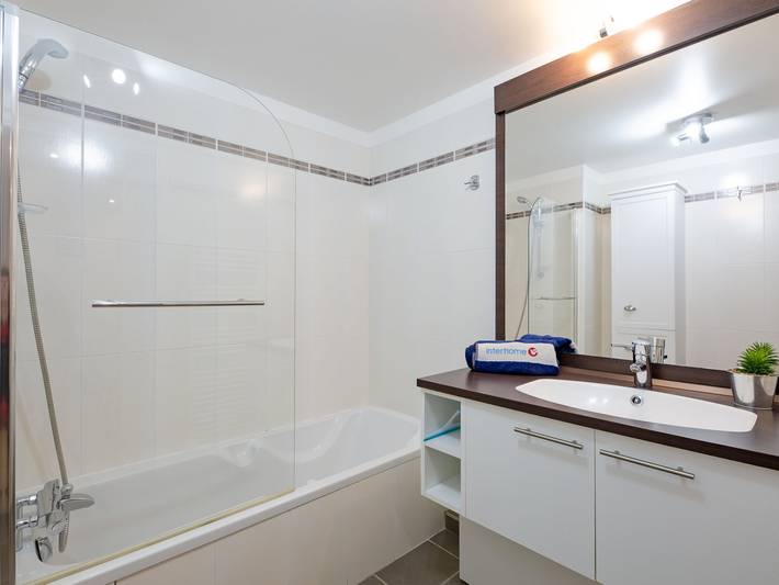 Gîte pour 4 personnes, avec terrasse dans Boulouris - 3