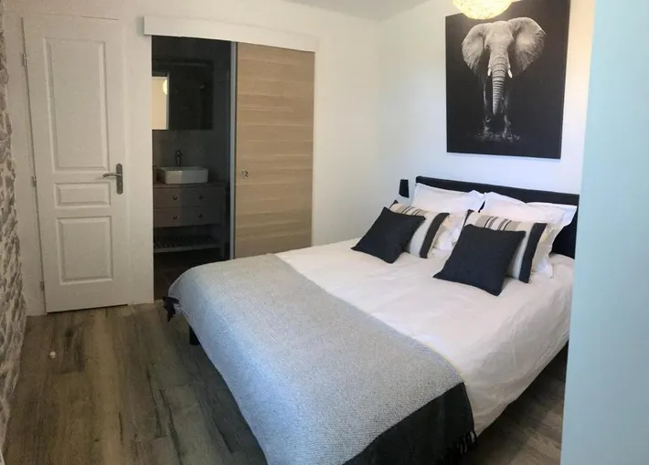 Casa de huéspuedes para 2 personas, con jardín y vistas además de piscina para niños y piscina - 1