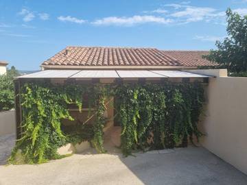 Gîte pour 4 personnes, avec terrasse à Lançon-Provence
