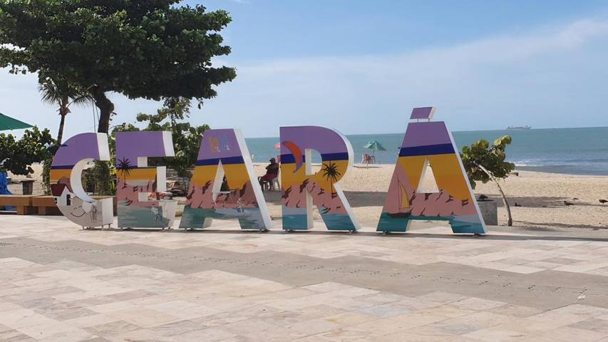Casas e apartamentos de temporada para 2 pessoas, com jardim e sauna e ainda piscina and vista, adaptado a crianças em Fortaleza