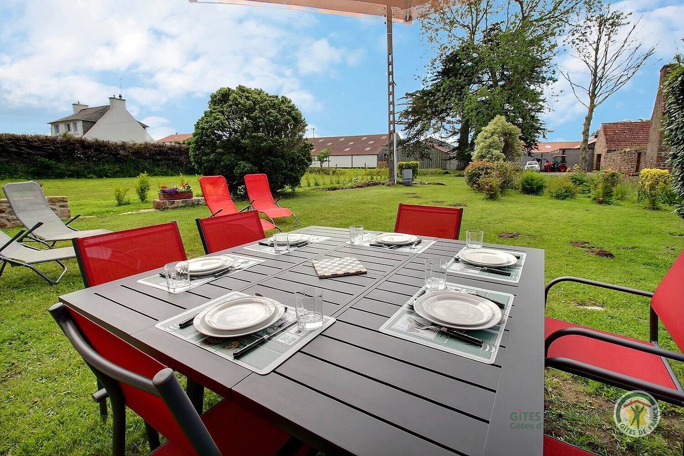 Le penty in Golf de Saint-Samson, Trégastel