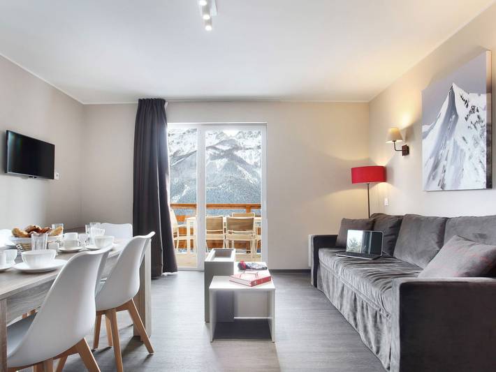 Chalet à Praroustan avec Vue sur Montagnes in Pra-Loup (station de ski), Pra-Loup