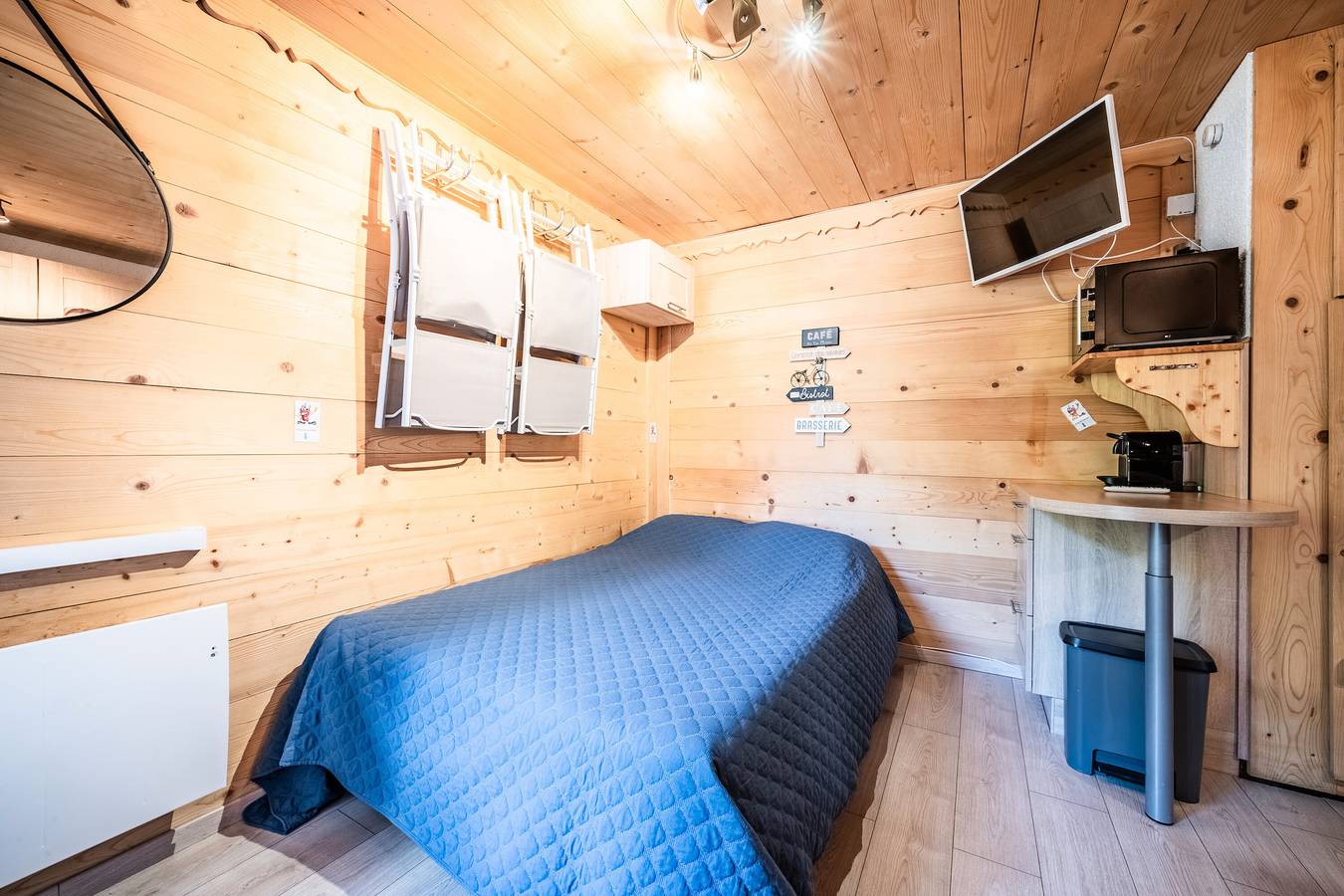 Appartement entier, Appartement 'Bien Agencé, Bien Placé-Châtel' avec vue sur les montagnes et balcon in Chatel, Les Portes du Soleil