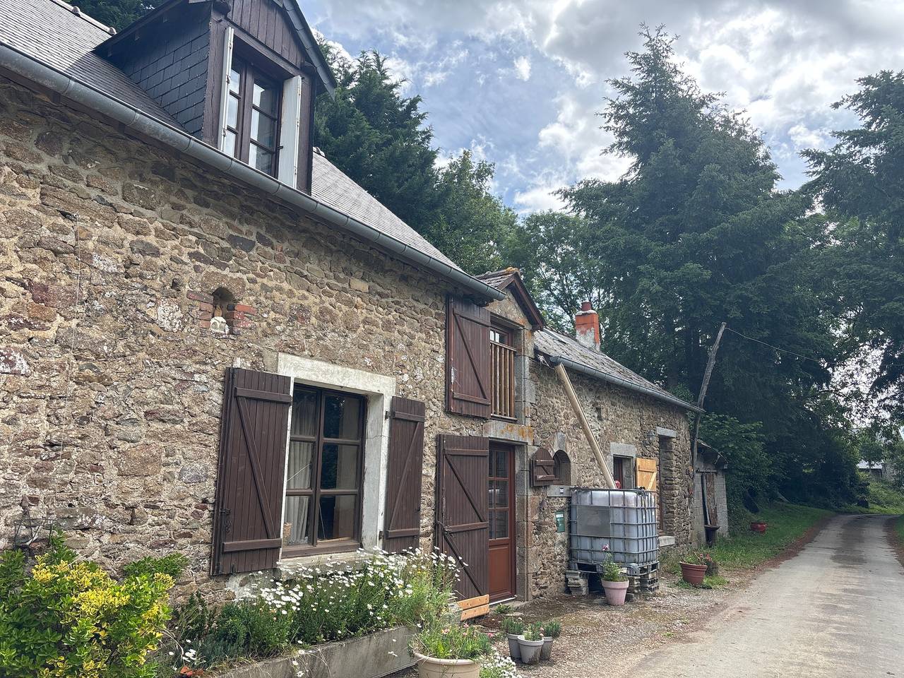La Ferme du Mont Rochard – Authentische Unterkunft in Sainte-Gemmes-le-Robert in Sainte-Gemmes-le-Robert, Mayenne