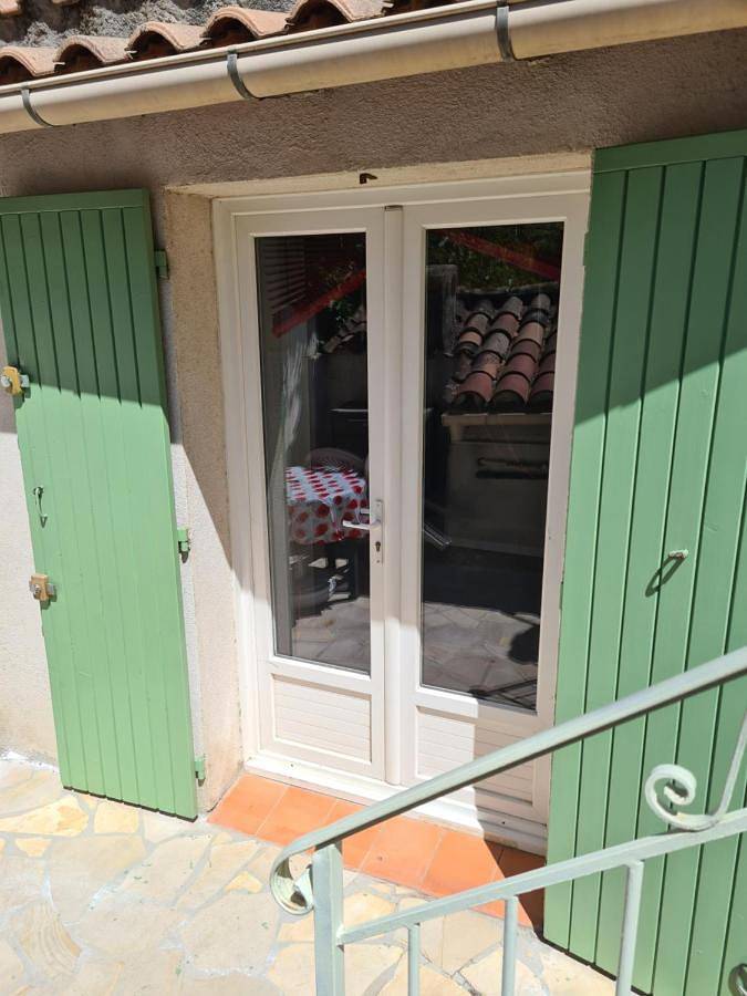 Gîte pour 2 personnes, avec terrasse à Aubagne - 3