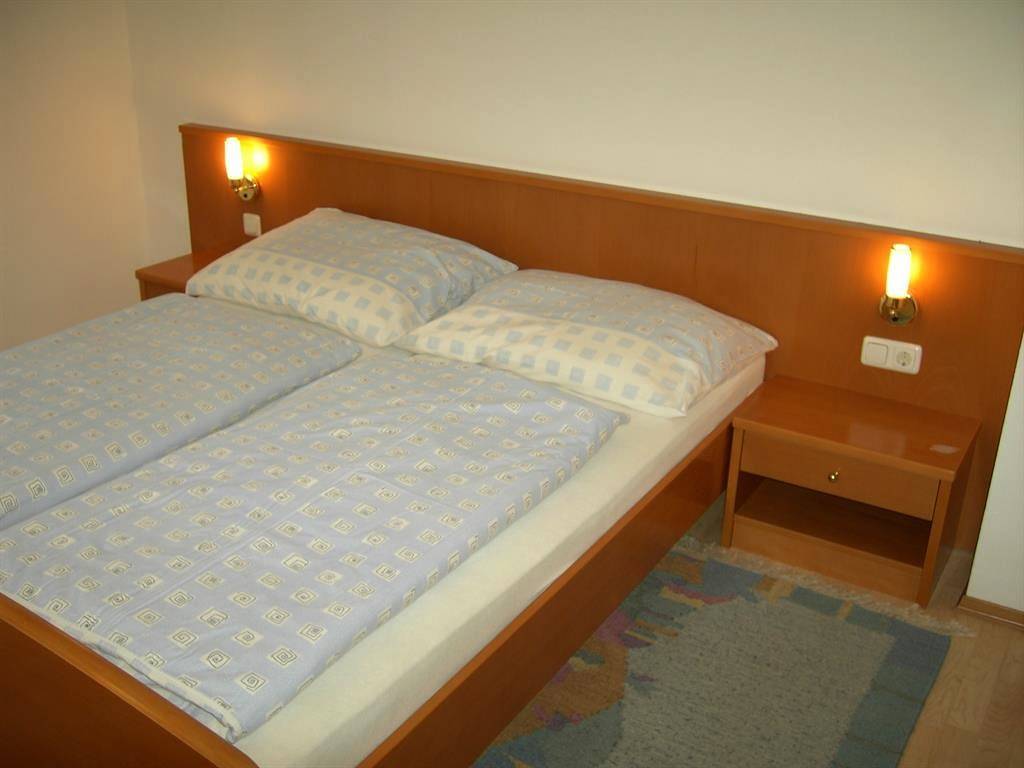 Ganze Ferienwohnung, Apartment/3 Schlafräume/Dusche, Wc in Dienten am Hochkönig, Pinzgau
