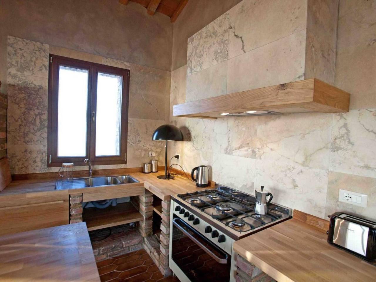 Geheel appartement, "Villa Forma" mit Gemeinschaftspool in Volterra, Provincie Pisa