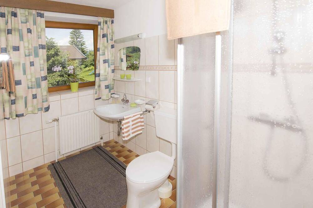 Double room with shower, Wc - Lindenhof **, pension in Rauris, Ski Amadé