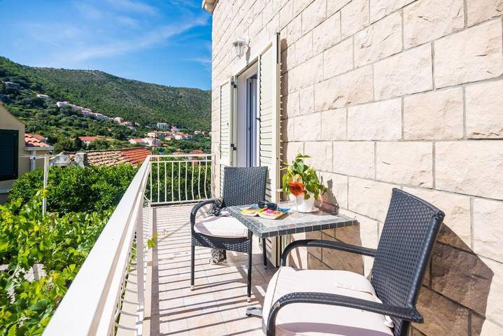 Maison d’hôte pour 3 personnes, avec balcon