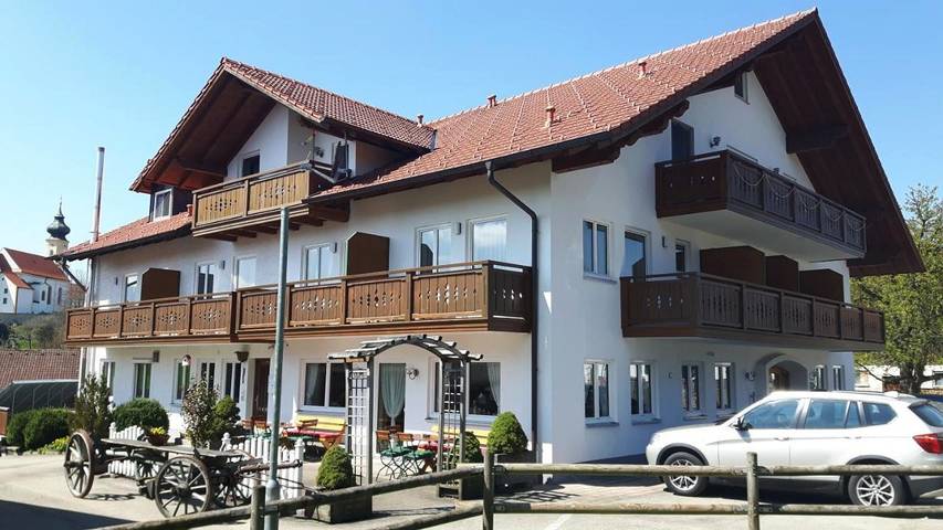 Hotel für 2 Personen, mit Terrasse, mit Haustier in Wieskirche