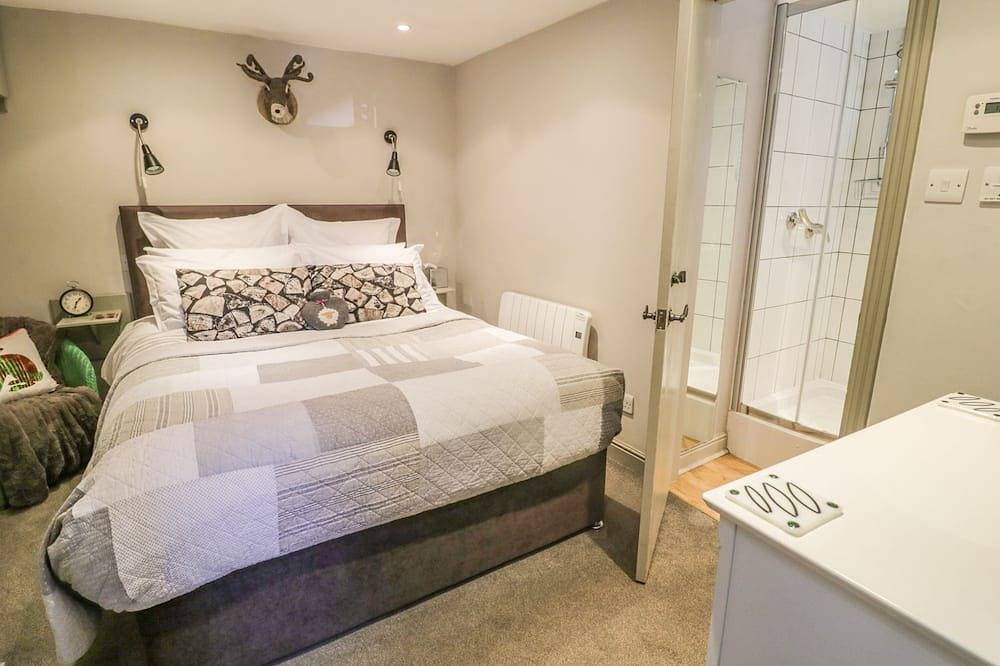 Dibble Cottage, pet friendly, character holiday cottage in Reeth in Reeth, Yorkshire Dales National Park