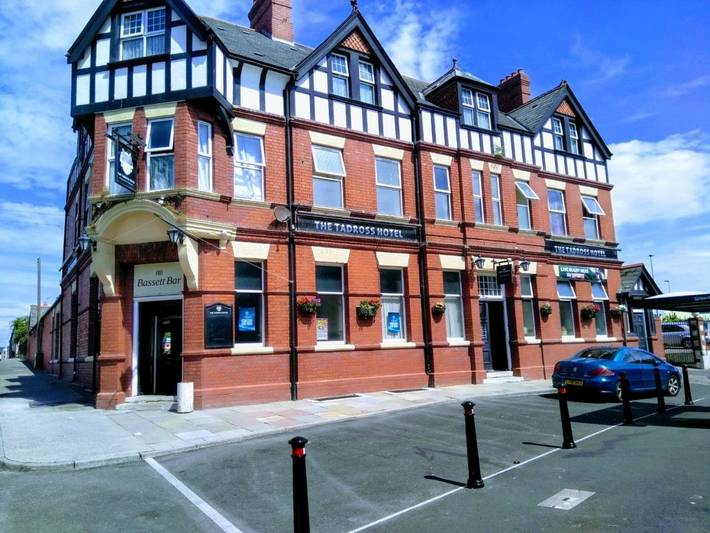 Hôtel pour 4 personnes, avec Jardin à Barry