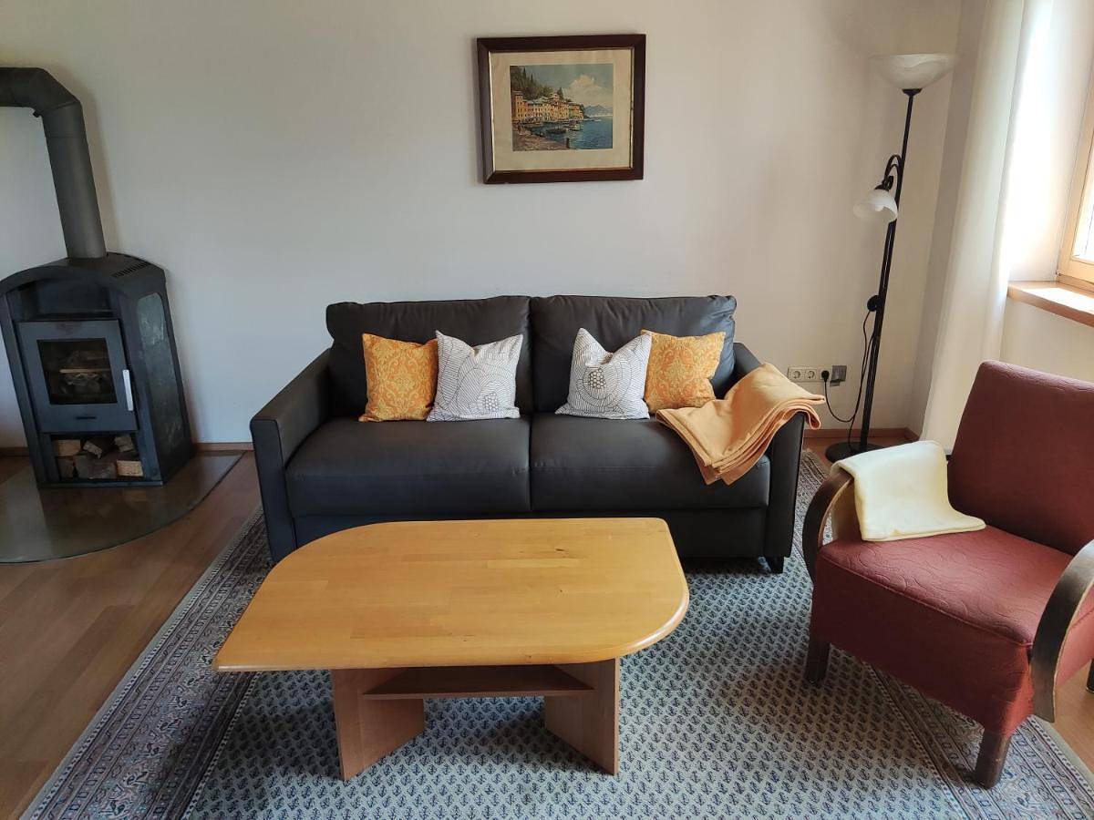 Ganze Wohnung, One-Bedroom Apartment in Bogen, Ostbayern