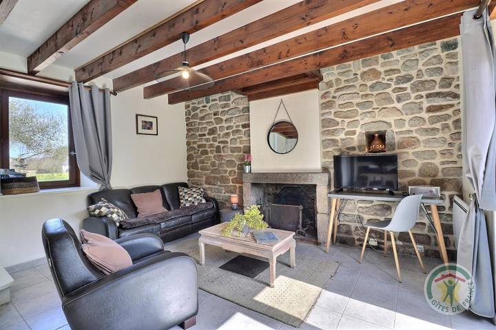 Gîte pour 5 personnes, avec jardin à Saint-Jouan-des-Guérets - 2