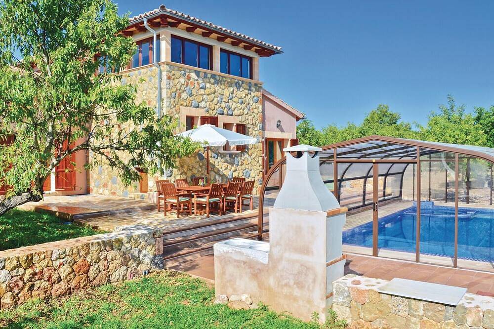 Amazing home in Santa Maria in Santa Maria del Cami, Majorca Center