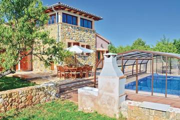 Finca für 8 Personen in Santa Maria del Cami