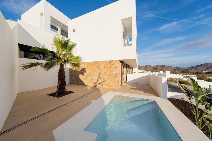Casa rural para 4 personas, con Terraza además de Jardín y Piscina en San José (Almería)