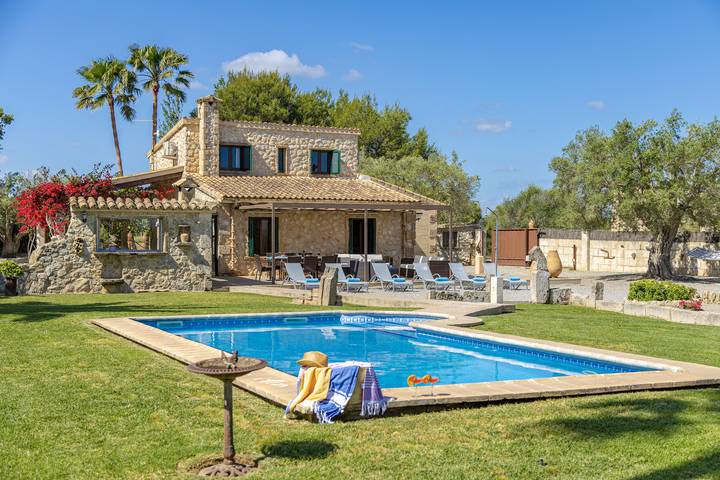 Luxus-Finca für 8 Personen, mit Terrasse und Garten in Alcúdia