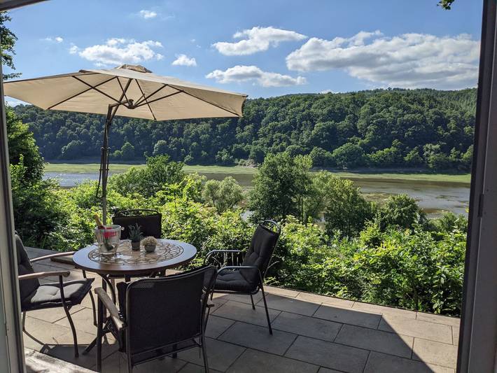 Ferienhaus für 4 Personen, mit Terrasse und Seeblick sowie Garten, kinderfreundlich am Edersee - 4