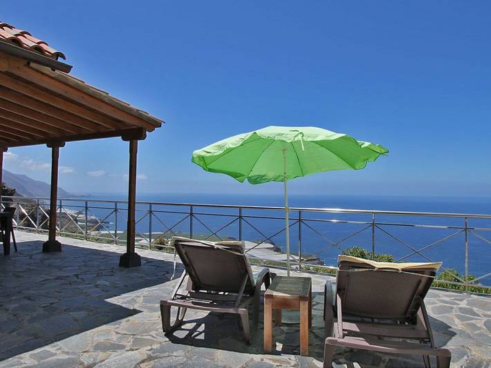 Chalet para 3 personas, con Balcón y Terraza además de Jardín y Piscina en Puerto Naos