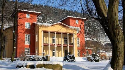Ferienwohnung für 3 Personen, mit Balkon und Pool sowie Sauna und Whirlpool in Bad Schandau