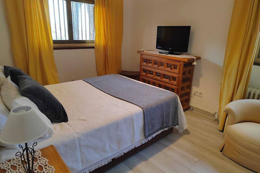 El Rincón de Gaia ✨🌸🌱\n8 personas, piscina, barbacoa, jardín privado in El Espinar, Segovia Provinz