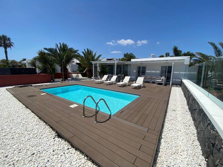 Villa for 6 people, with terrace and garden in Lanzarote