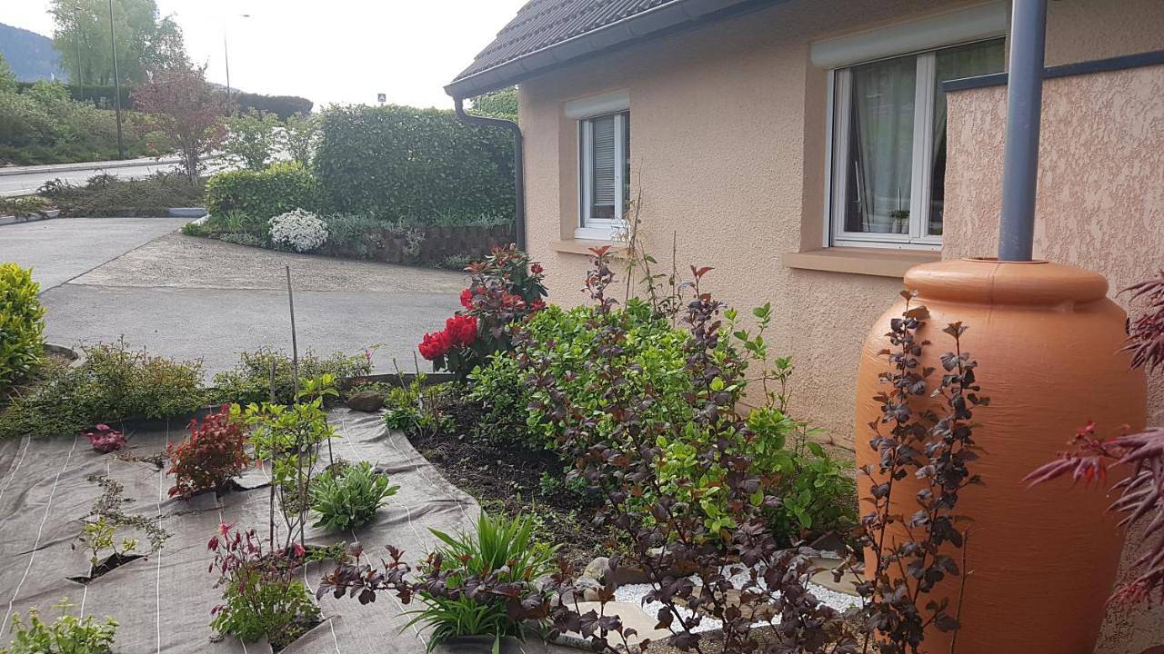 Appartement entier, Apartment with Garden View in Cranves-Sales, Région de Saint-Julien-en-Genevois