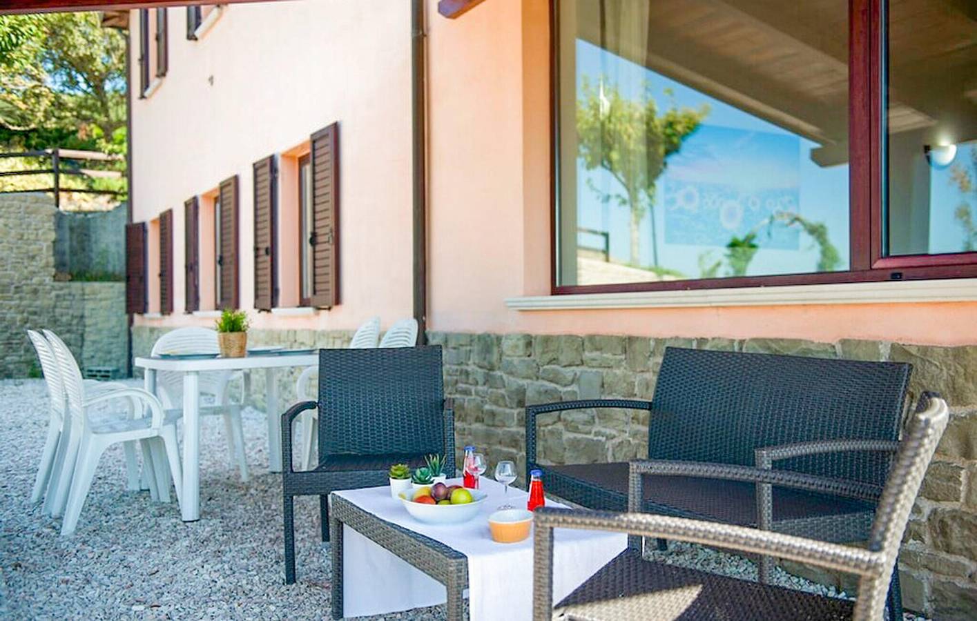 Ganze Ferienwohnung, Ferienwohnung für 7 Personen mit Pool in Apecchio, Valle del Metauro