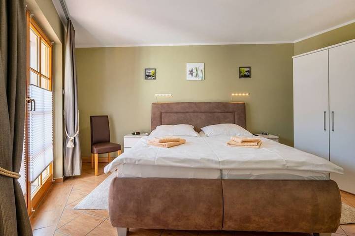 Ferienpark für 4 Personen, mit Terrasse in Zingst - 2