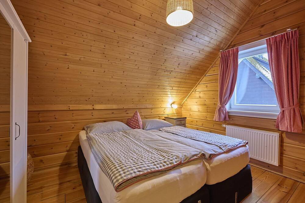 Modernes Holzhaus im Sauerland mit Sauna in Küstelberg, Medebach