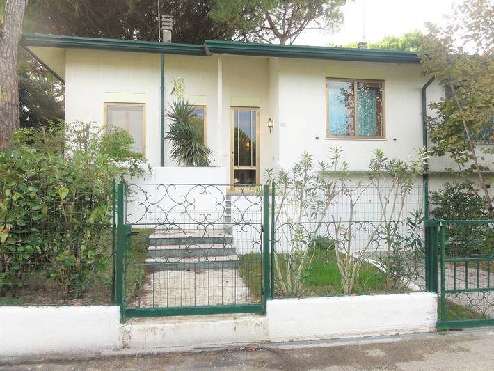 Appartamento per 7 persone, con giardino in Bibione Pineda