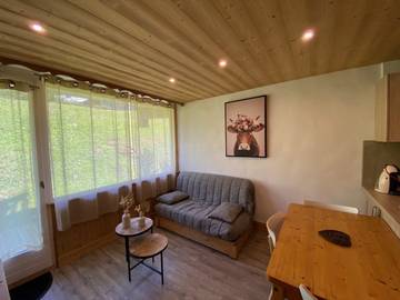 Gîte pour 4 personnes, avec terrasse à Cohennoz