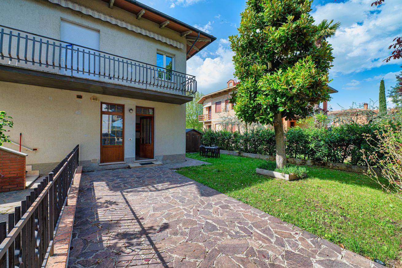 Appartamento intero, Guesthost - Comfy Apartment 200 mt from the Lake! in Castiglione del Lago, Lago Trasimeno