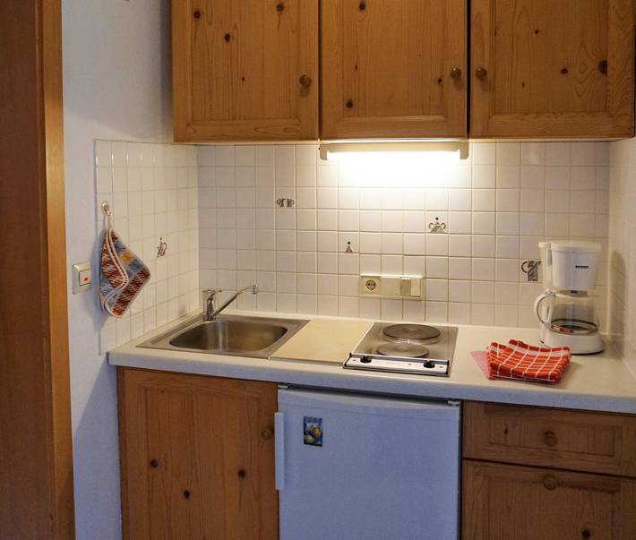 Appartement de vacances entier, Haus Bavaria - Appartement de vacances Kaiser d'une pièce 32qm, douche/Wc, kitchenette, balcon in Reit im Winkl, Alpes bavaroises
