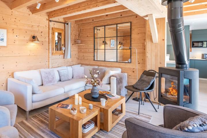 Chalet pour 8 personnes, avec Balcon et Terrasse ainsi que Jardin et Sauna à Manigod - 2