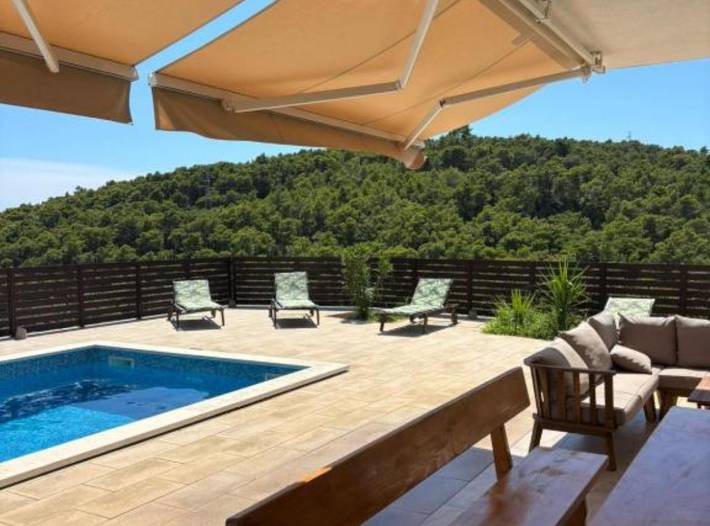 Villa für 10 Personen in Brac