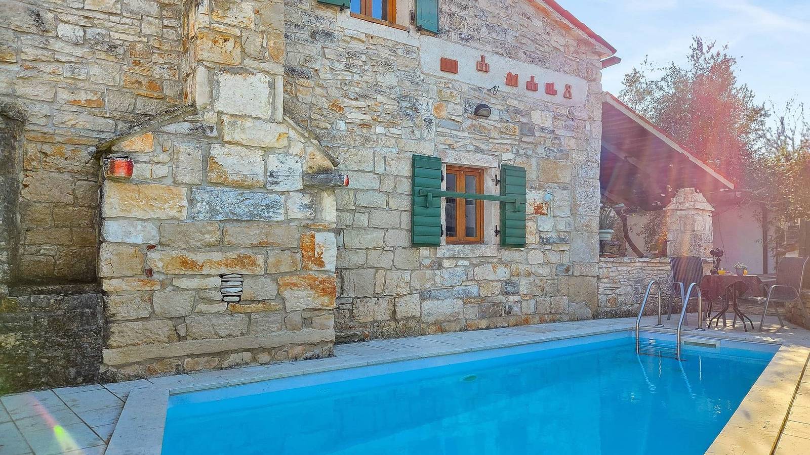 Traditionelles istrisches Haus mit privatem Pool in Režanci, Svetvinčenat