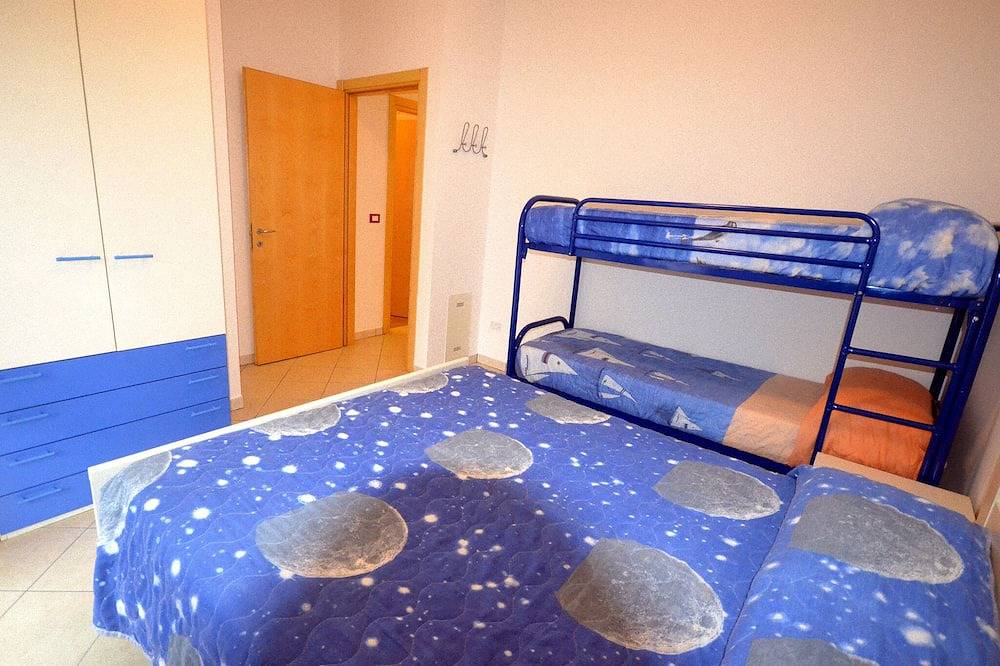 Neue Wohnung mit großer überdachter Terrasse und komfortablem Parkplatz am Meer in Comacchio, Ferrara Provinz