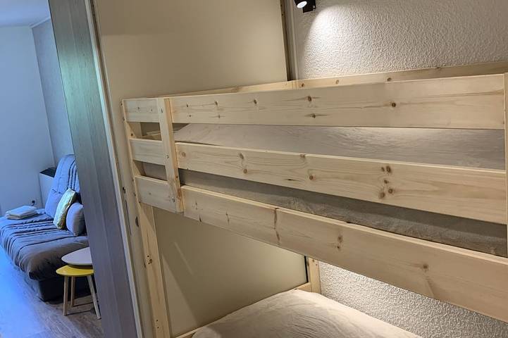 Ganze Wohnung, Large studio 4/6 people south facing balcony terrace garden in Barcelonnette, Espace Lumière
