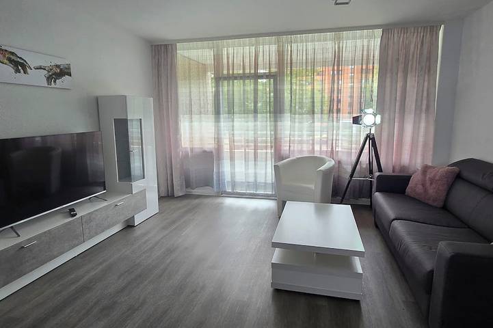 Ferienwohnung für 6 Personen, mit Balkon in Neuss