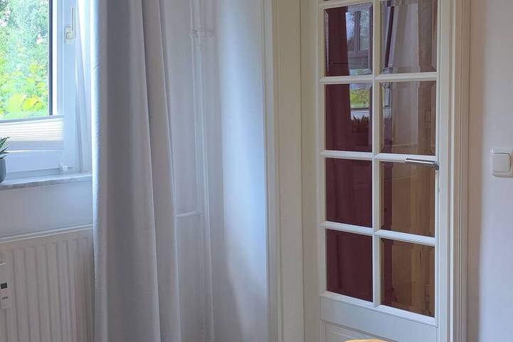 Ganze Wohnung, Komfortable 2-Zimmer Ferienwohnung  U-Bahn Nähe in ruhiger Lage in Niendorf Hamburg, Hamburg