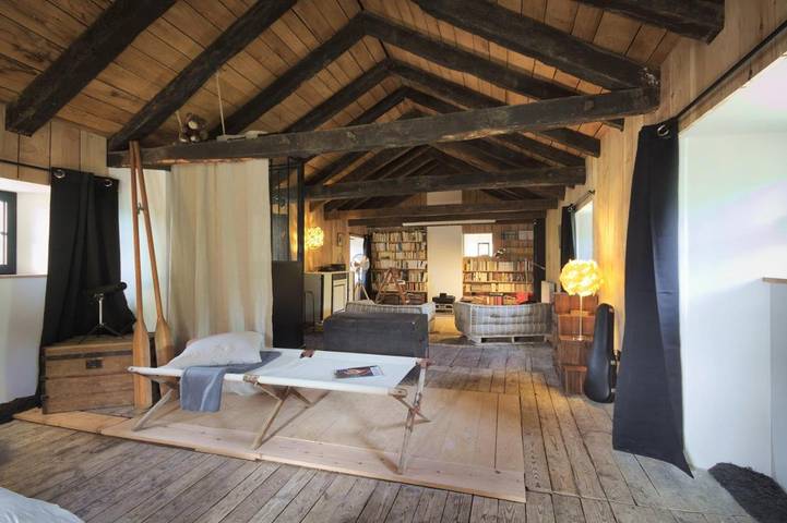 Location de vacances pour 4 personnes, avec Terrasse et Vue à Pied-de-Borne