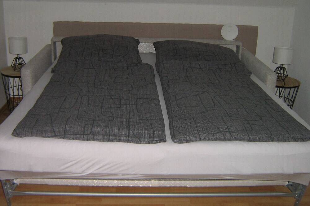 Ganze Wohnung, Ländlich gelegenes Ferienappartement zwischen Bielefeld u. Gütersloh. in Brackwede, Bielefeld