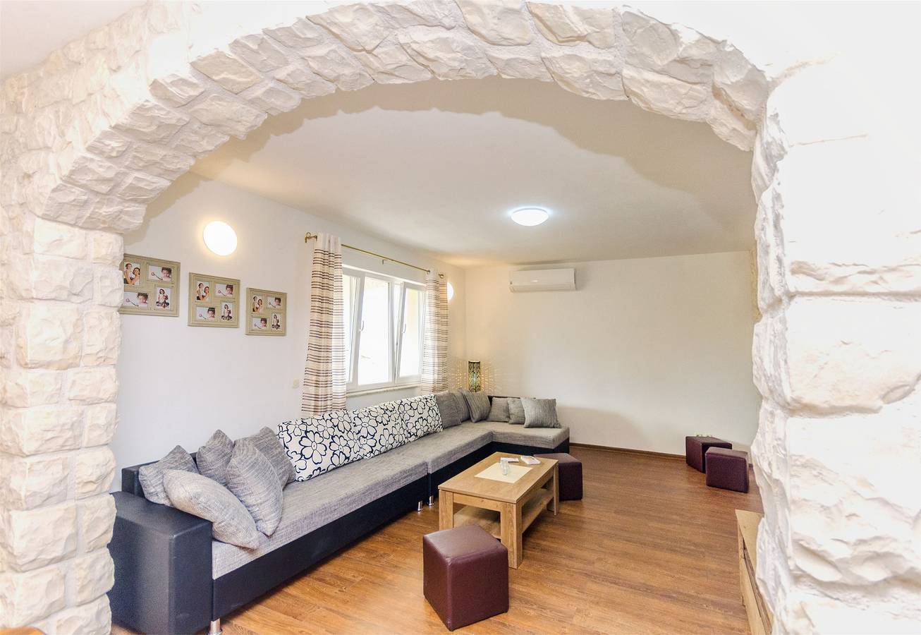Cały apartament, Apartment Luce in Srima, Żupania szybenicko-knińska