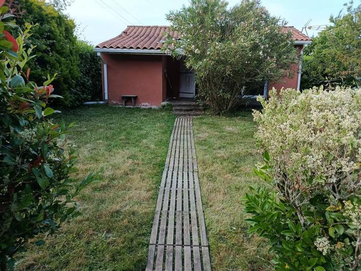 Gîte pour 4 personnes, avec Terrasse ainsi que Jardin et Vue à Mugron - 2