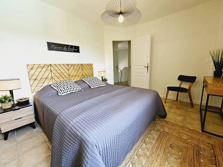 Location de vacances pour 6 personnes, avec vue ainsi que piscine et jardin à Malemort-du-Comtat - 3